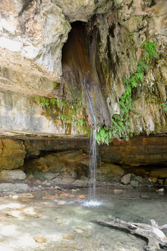 Waterfall Su Stampu de Su Turrunu