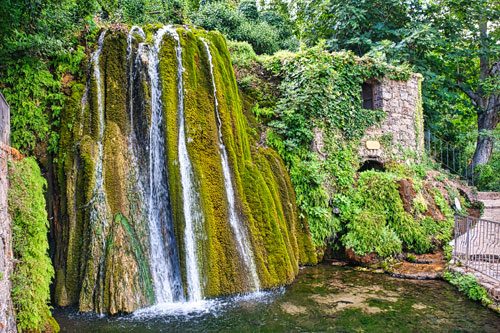 Sadali, waterfall and mill